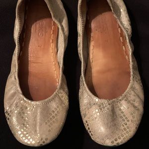 Romantic Blush Tieks Size 7